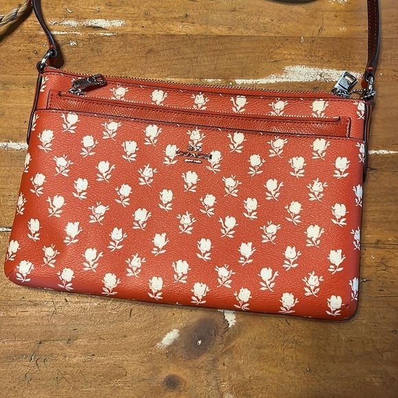 COACH Badlands Floral Crossbody w/Removable Pouch - Picture 2 of 9